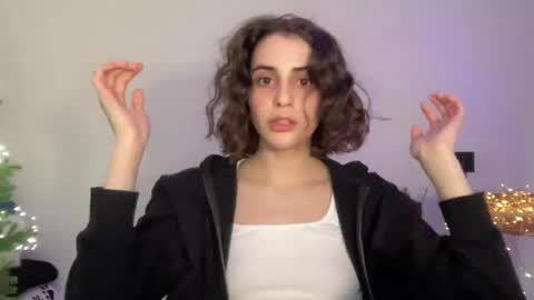 Stia online show from March 6, 6:16 pm