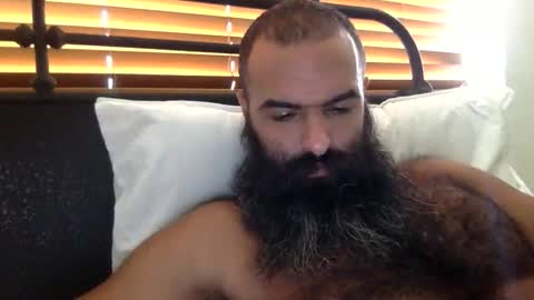 woof_wolf37 online show from October 17, 5:17 pm