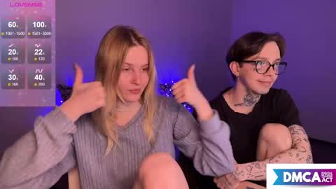 Snapshot of worldofllove chatting on January 2, 6:23 pm Arnika and Simon online show from January 2, 6:23 pm