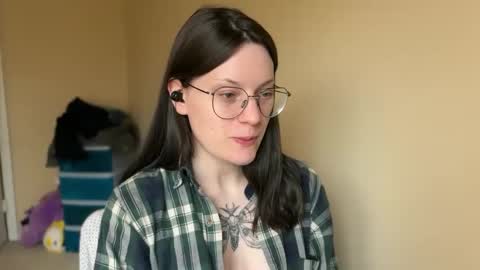 Lucina online show from February 19, 6:10 pm