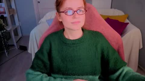 Rebecy online show from September 28, 2:04 pm