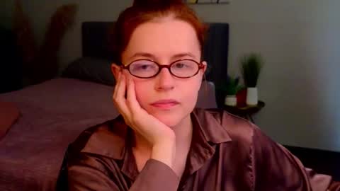 Rebecy online show from September 9, 1:44 pm