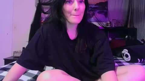 Crystal Lake online show from January 8, 9:15 am