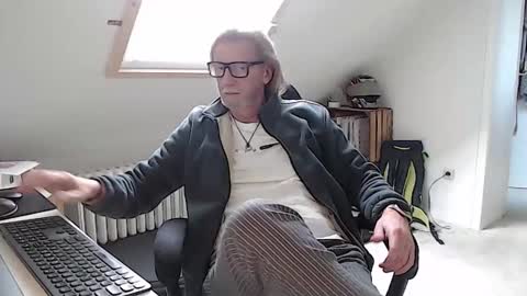 WyattEarp64 online show from October 23, 10:06 am