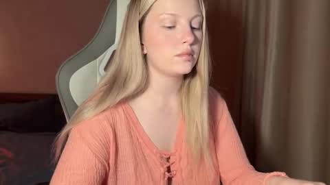 eva online show from November 14, 5:59 pm