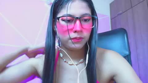 XALLYSONX online show from April 8, 11:57 am