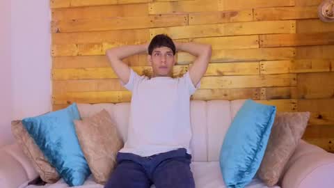 xander online show from April 21, 2:13 pm