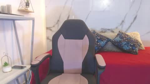 xandergrey8 online show from April 9, 7:41 pm