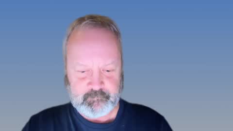 Snapshot of xarkevis chatting on December 20, 8:55 pm X4RK3V15 online show from December 20, 8:55 pm