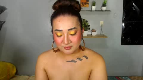 Nira   NOT INTO CHEAP GUYS  online show from July 18, 6:21 pm