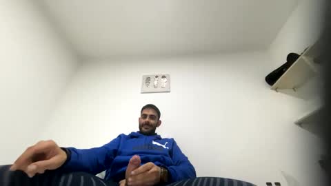 xavi3200 online show from December 8, 8:25 pm