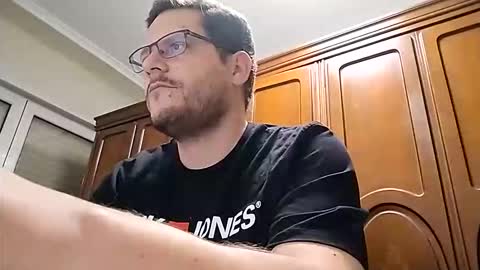 Snapshot of xavi5432 chatting on October 4, 6:06 pm xavi5432 online show from October 4, 6:06 pm