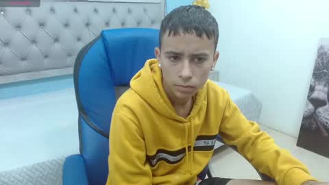 xavii_18_ online show from January 23, 3:32 pm