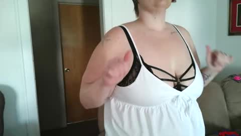 xbeautifulxliex online show from May 22, 7:42 pm