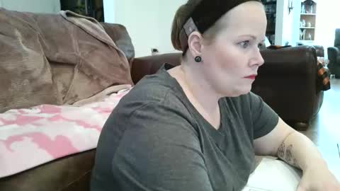 xbeautifulxliex online show from March 23, 7:52 pm