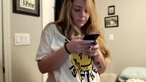 xkittymeowz online show from November 18, 8:06 am