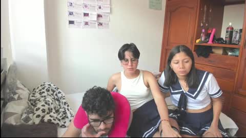 We are Lana. the one with short hair and vanessa girl with long hair online show from January 28, 7:21 pm
