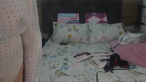 Snapshot of xlisbetx chatting on January 10, 6:09 am xlisbetx online show from January 10, 6:09 am