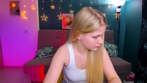 Chloe online show from March 8, 11:27 am