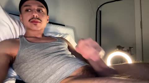 xmomentumx online show from March 10, 3:09 pm