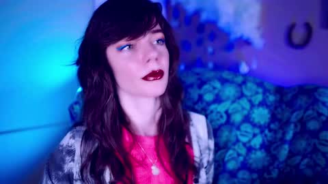 Bella Bondai online show from November 6, 1:30 am