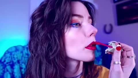 Bella Bondai online show from February 14, 6:05 am