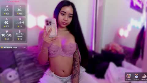 xomimibaby online show from January 8, 8:36 pm