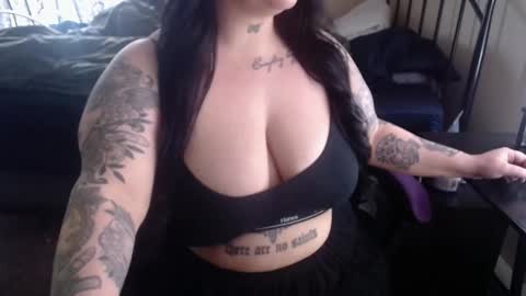 xorileyschembri online show from March 10, 8:23 pm