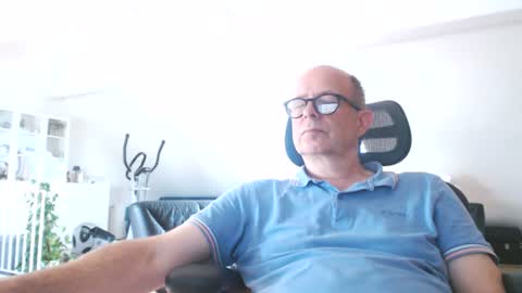xtommix69 online show from June 30, 12:48 pm