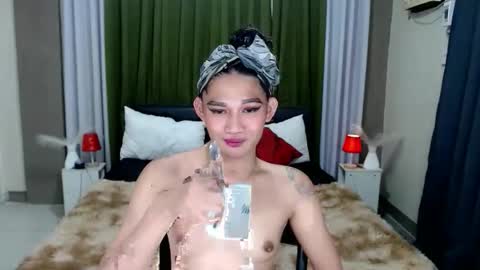 xtspetitehugecock online show from April 9, 2:15 am