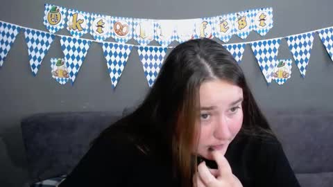 xx daniella xx online show from September 25, 7:26 am