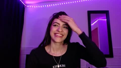 Snapshot of xx_johnson_xx chatting on October 28, 10:38 am VALE online show from October 28, 10:38 am