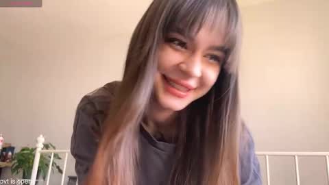 Lily online show from March 17, 11:15 am