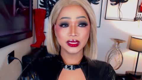 xxasian_goddessxx online show from July 15, 5:28 pm
