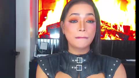 xxasian_goddessxx online show from June 15, 5:05 pm