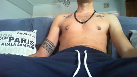 xXBooba ValentinoXx online show from September 20, 9:01 am