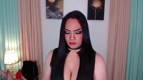 xxeroticdhaliaxx online show from November 19, 2:44 am
