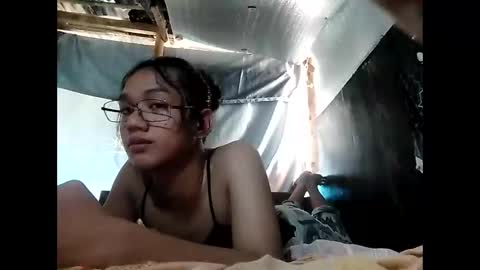 Snapshot of xxgoddessofsatisfactionxx chatting on February 16, 5:48 am Sophie online show from February 16, 5:48 am