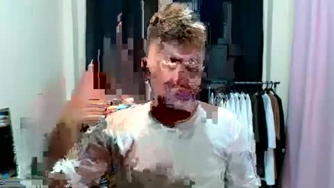 Loyd online show from November 15, 11:45 am