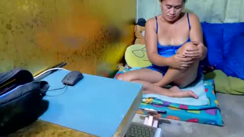 xxloveheart online show from April 9, 6:19 am