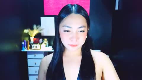 xxslutty kim online show from January 8, 12:55 pm