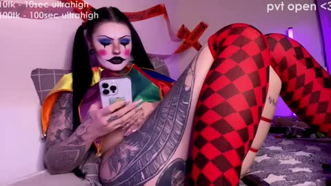 kristina    usually everyday here started  GMT3 online show from October 31, 6:41 pm