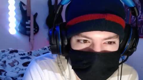 David Fox online show from February 3, 4:32 am