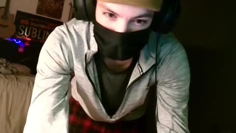 Snapshot of xxwhitefoxx chatting on March 7, 8:23 am David Fox online show from March 7, 8:23 am