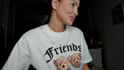 xxx_leila online show from November 2, 10:15 am