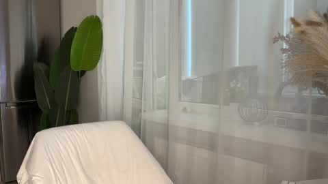 xxx_leila online show from March 17, 2:33 pm