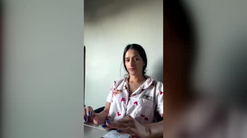 Lola online show from July 20, 10:39 am