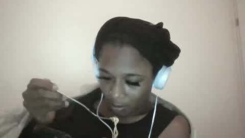 Danielle online show from June 2, 6:43 pm