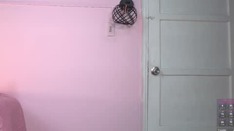Snapshot of yahaira_26 chatting on September 29, 12:20 am petronila online show from September 29, 12:20 am