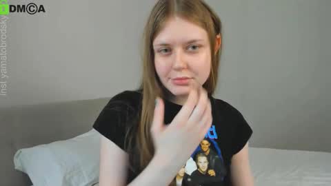 yamatobrodsky1 online show from December 3, 8:53 pm